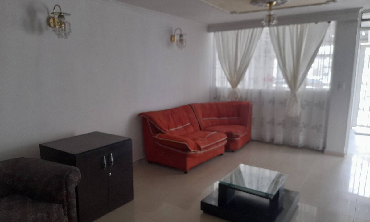 Calle 26 House | Spacious Double Bed Room
