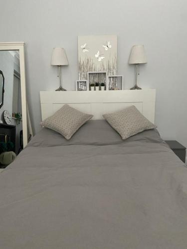 London Borough of Bromley House | Spacious Double Studio-style room