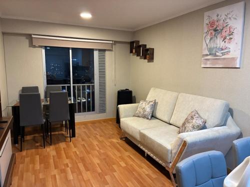Santa Beatriz Apartment | Spacious downtown apartment overlooking Parque de las Aguas