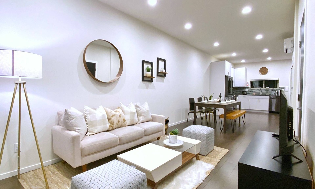 Delridge House | Spacious & Elegant Seattle Gem Private Rooftop Retreat