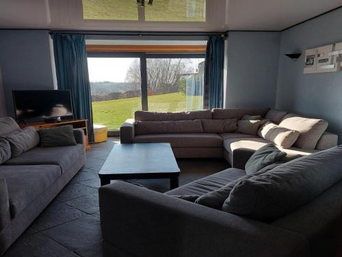 Nimbermont House | Spacious Farmhouse, Libramont