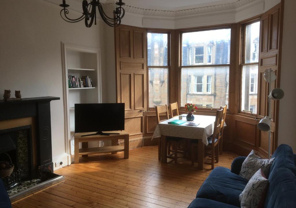 Bruntsfield Apartment | Spacious Flat in Popular Bruntsfield