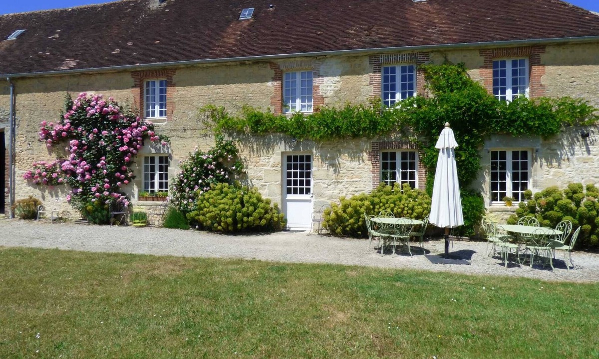 Courtomer House | Spacious four bedded farmhouse on the historic Courtomer estate. Pets welcome.