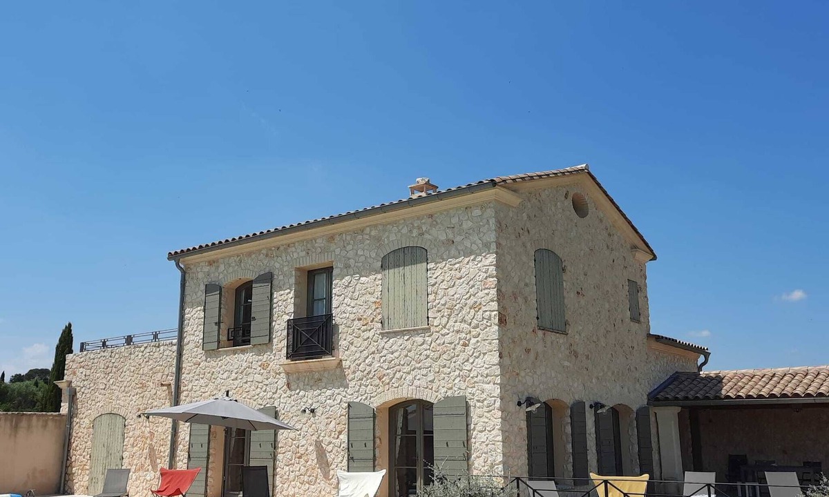 Garrigues-Sainte-Eulalie House | Spacious, comfortable stone farmhouse with swimming pool for 8 people in Uzès