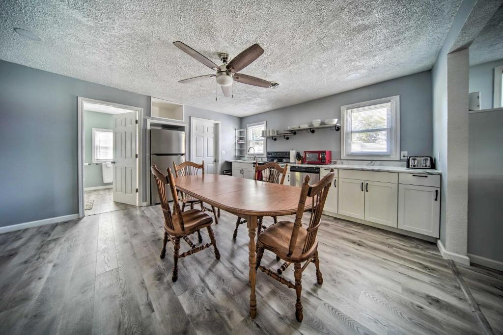 Geneva-on-the-Lake House | Spacious Geneva House < .5 Mi to The Strip!