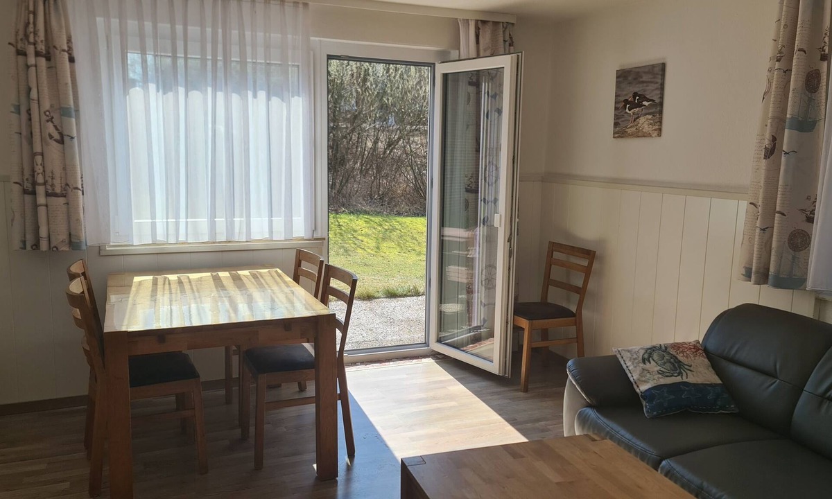 Baltrum Apartment | Spacious ground floor apartment with direct garden access