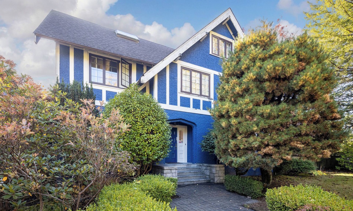 Shaughnessy House | Spacious Heritage Home in Prestigious Shaughnessy 10m to Dt