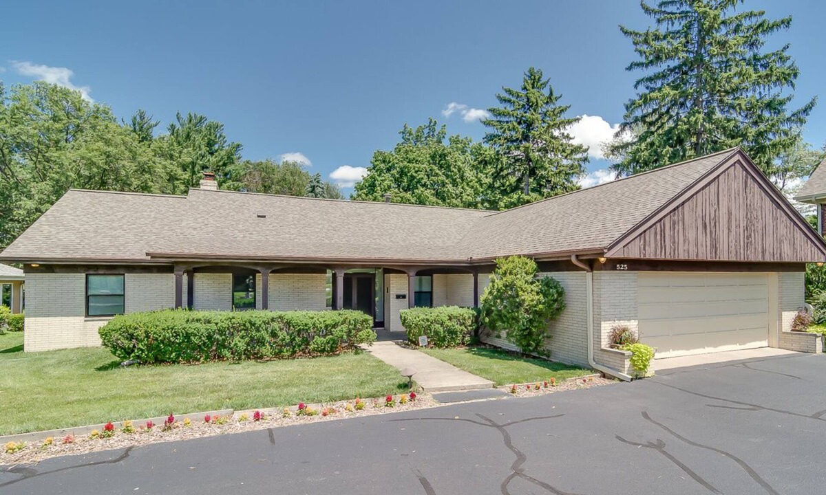 Harters Heights House | Spacious Home on Angela Blvd, Next to Notre Dame Campus