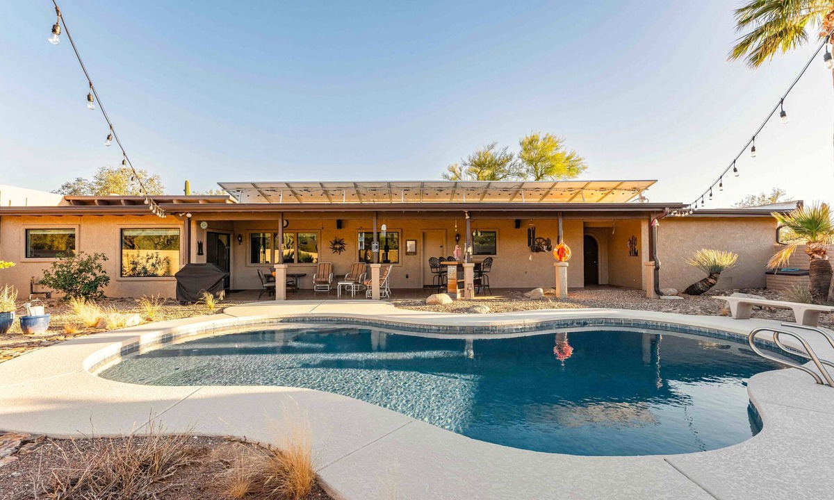 Tanque Verde House | Spacious home w/private heated pool, large yard, mountain views, work desk