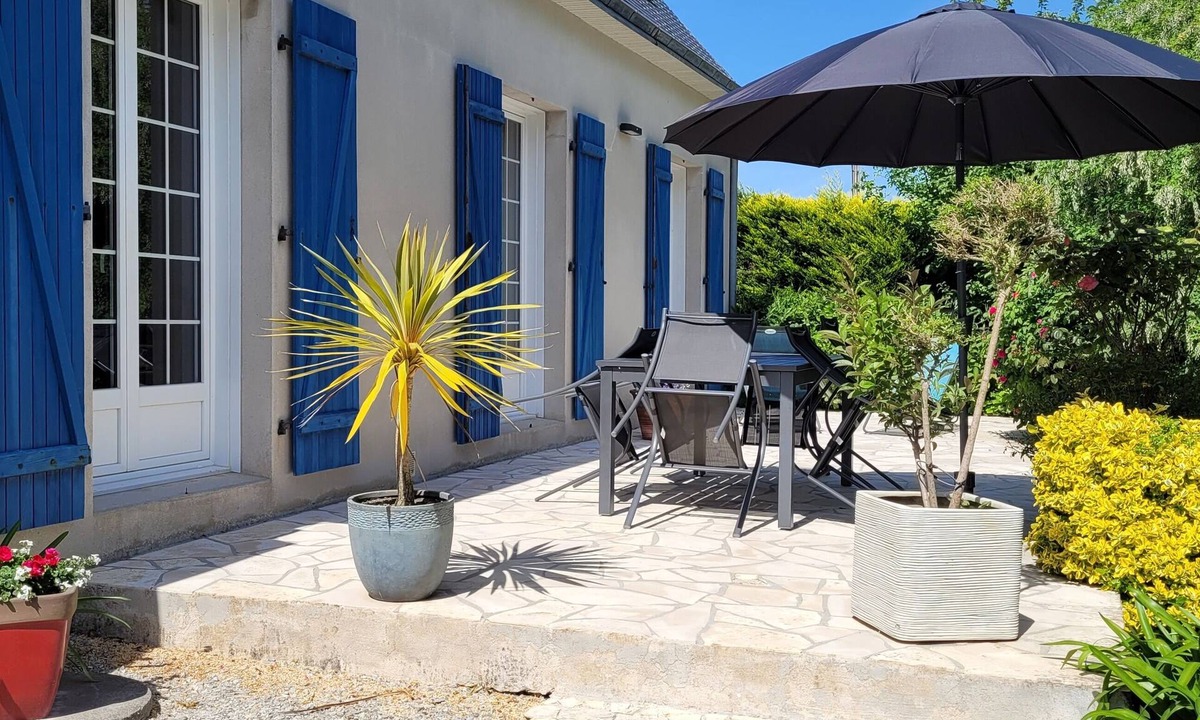 Plomodiern House | spacious house with large garden and terrace in the Bay of Douarnenez