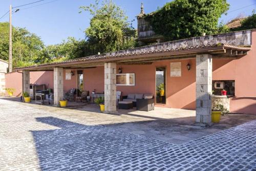 Silleda House | Spacious House with Mountain View in Carboeiro de Francia