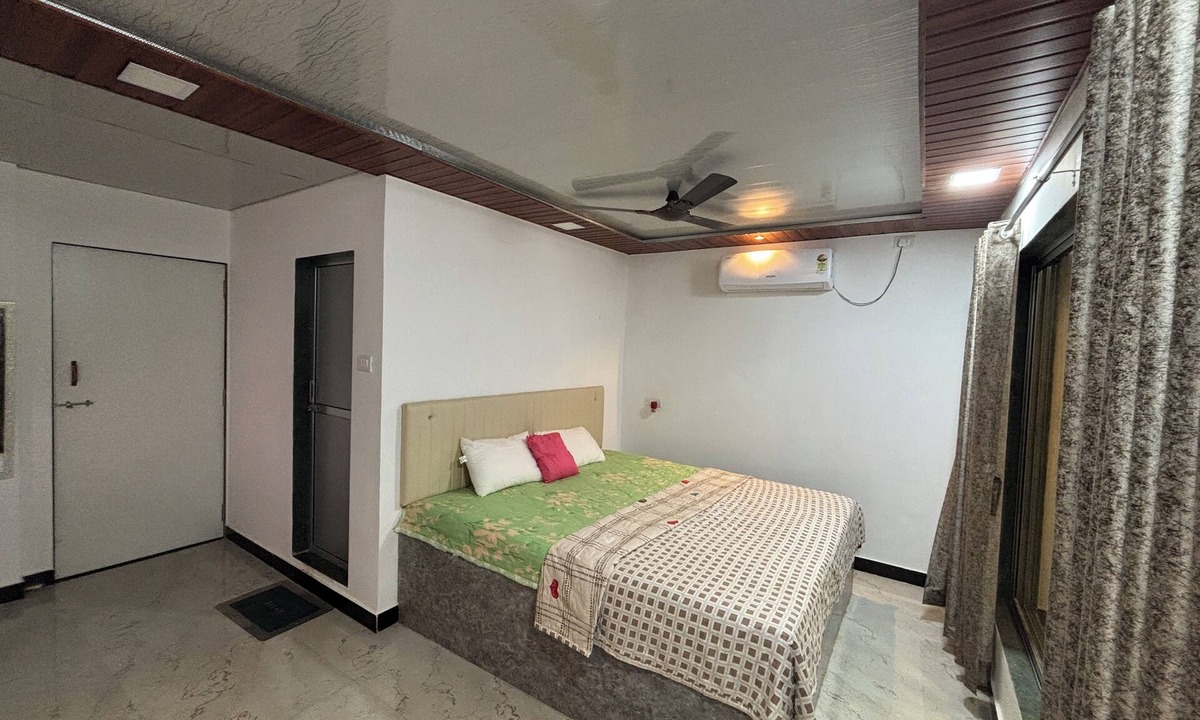 Virar West Cabin | Spacious lodge with 8 bedrooms and WiFi, AC in beautiful Virar