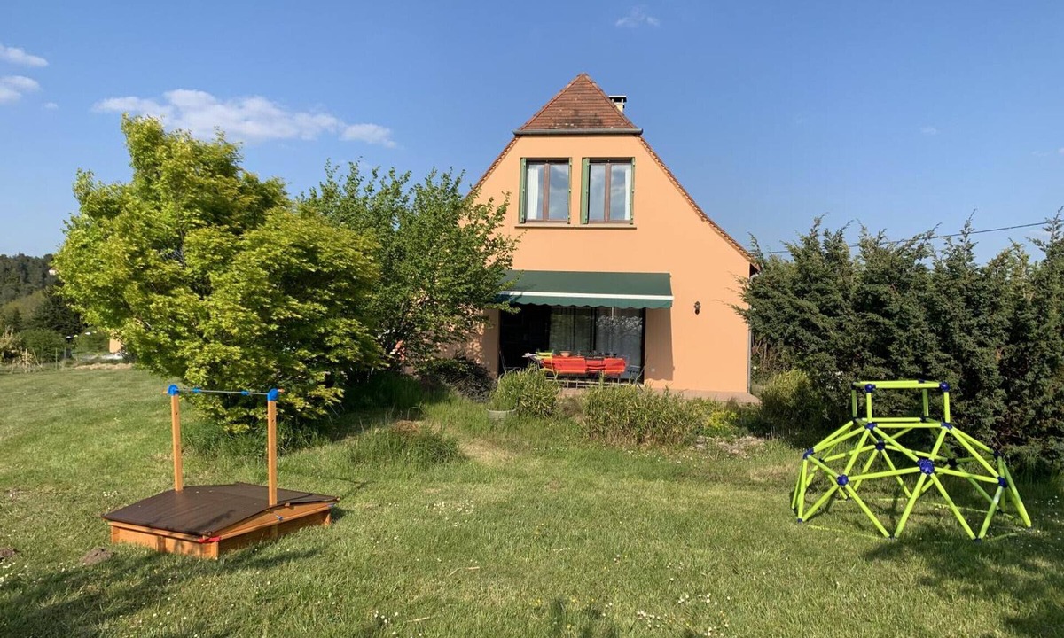 Plazac Cottage | Spacious lodging for 7 people, pets allowed