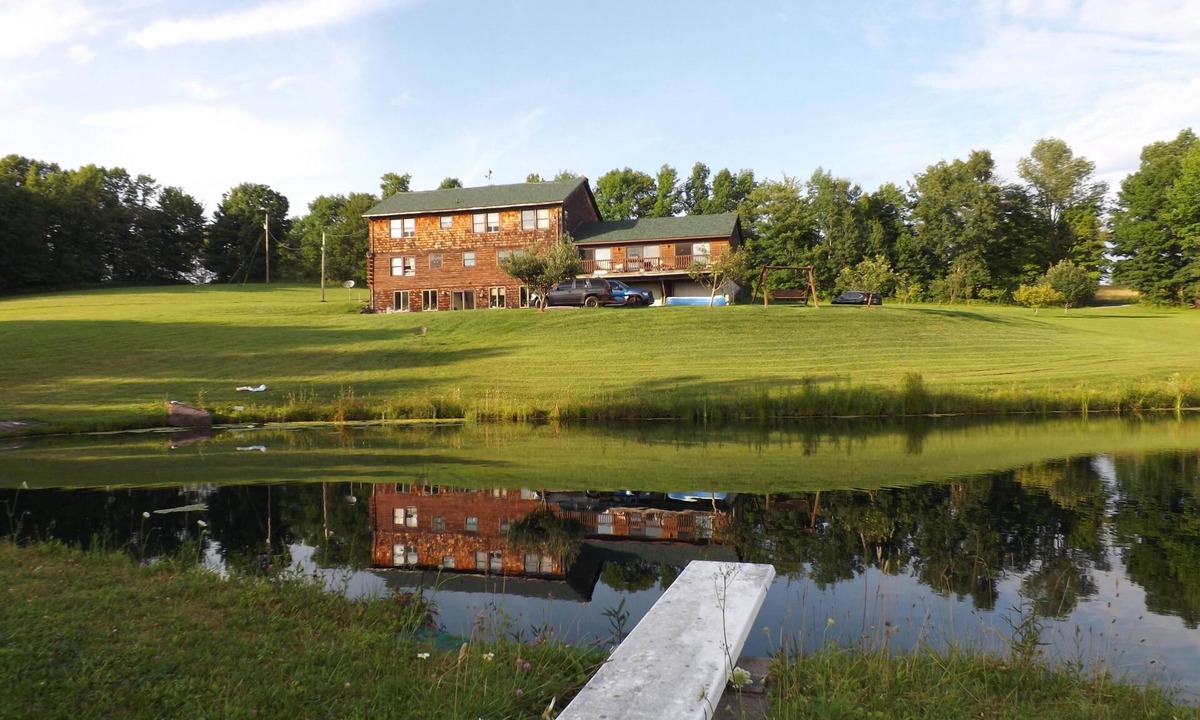 Jefferson Cabin | Spacious Log Home Retreat With Amazing 25 mile View Of Delaware County