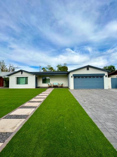 Phoenix House | Spacious Lux Home with Garage, Sleeps 12 Guests, Central Phoenix