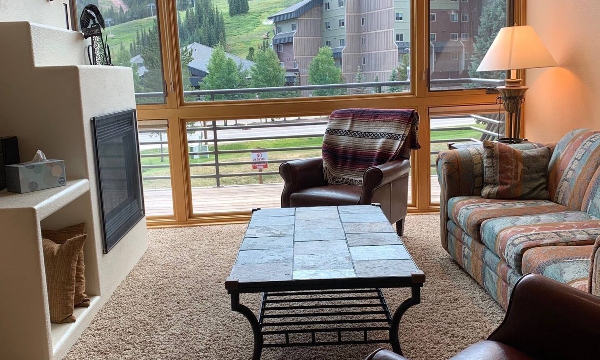 Copper Mountain Village House | Spacious Luxurious Townhome - Sunny and Private