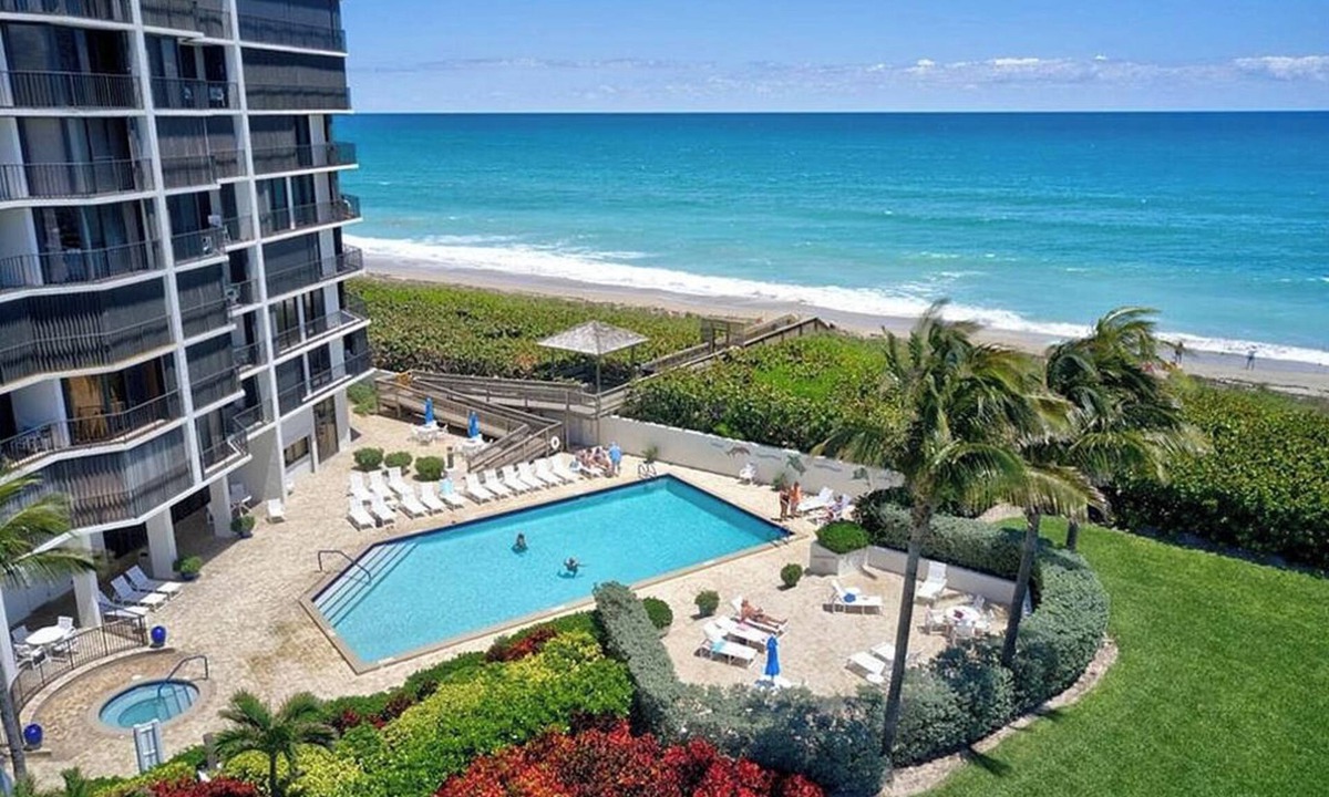 Hutchinson Island South Condo | Spacious Luxury 2-bd 2-ba Ocean Front Condo, in tranquil Hutchinson Island