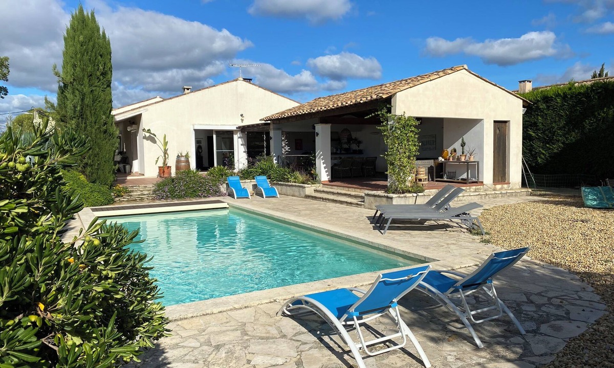 Margon Villa | Spacious Mediterranean villa in Languedoc. Large terrace and nice pool. Near mountains and sea.