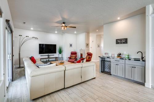 Mesquite House | Spacious Mesquite Getaway - 1/2 Mi to Golf Course