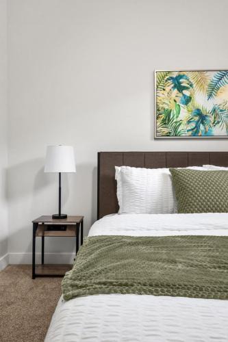 Southeast Calgary Apartment | Spacious Modern 3 Bedroom Basement Suite