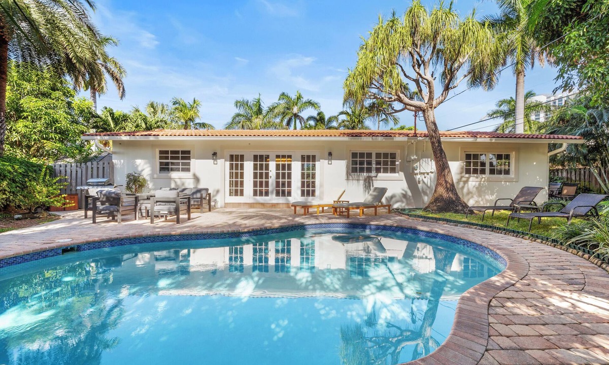 Fort Lauderdale Villa | ★ Spacious Modern Coastal Retreat w/Private Pool/30-35 min to MAJOR INTERNATIONAL SPORTING EVENT!