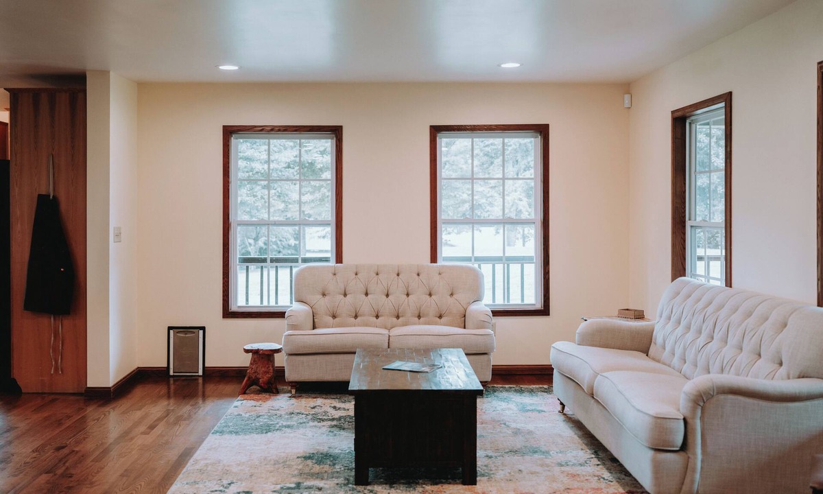 McArthur Cabin | Spacious modern cabin on 7.5 secluded acres, hot tub, Wi-Fi, Air Hockey, Trails.