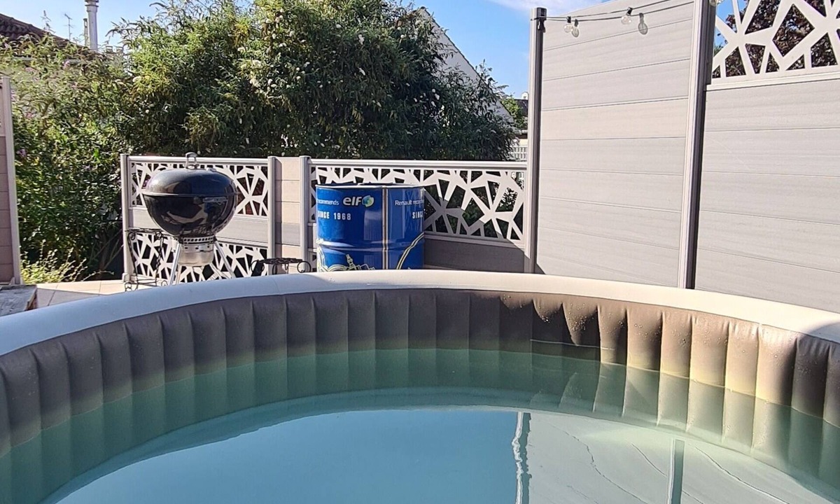 Gagny Villa | Spacious modern home convenient location close to Paris and Disneyland