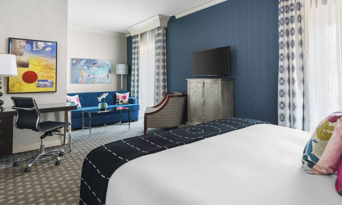 Theater District Hotel | Spacious Modern Room in San Francisco Downtown - 1 Mile from Union Square