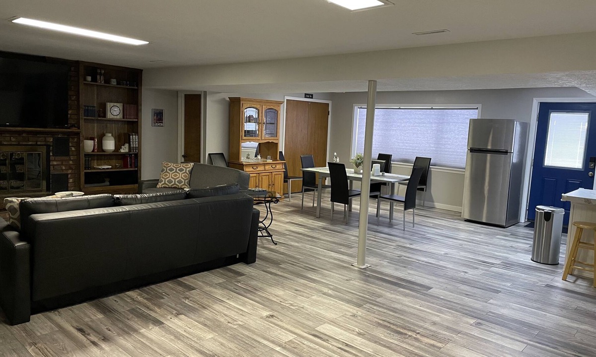 Clearfield Apartment | Spacious Mother-In-Law Basement Apartment -One mile from Hill AFB