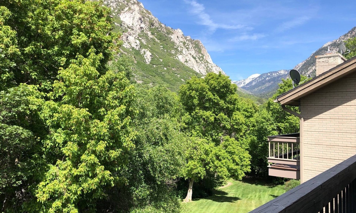 Granite House | Spacious mountain retreat nestled in Little Cottonwood Canyon - Alta/Snowbird