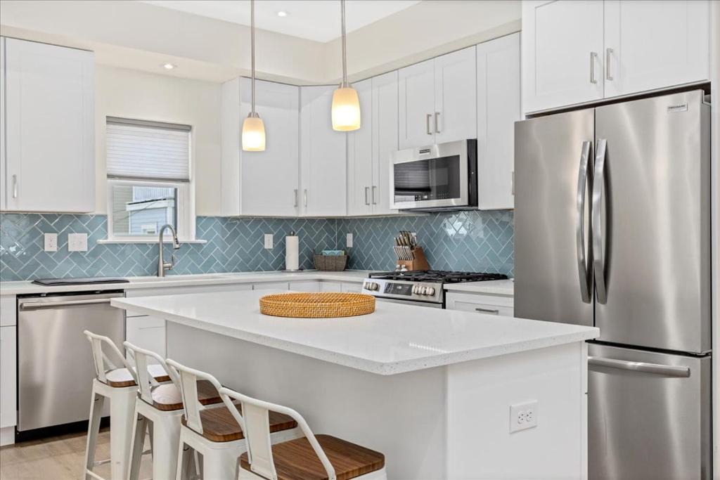 Ventnor City House | Spacious Newly Built Townhouse 2 blocks to Beach
