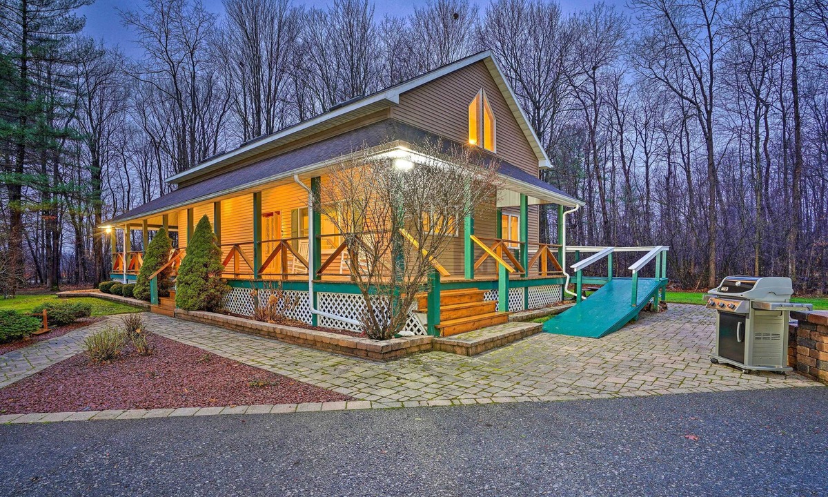 Oneida House | Spacious Oneida Retreat w/Game Room!