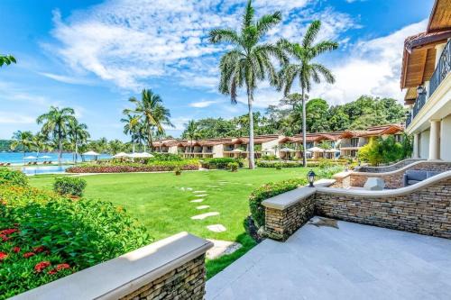 Playa Flamingo House | Spacious Open-Concept Condo with Stylish Design, Direct Beach Access & Resort-Style Amenities
