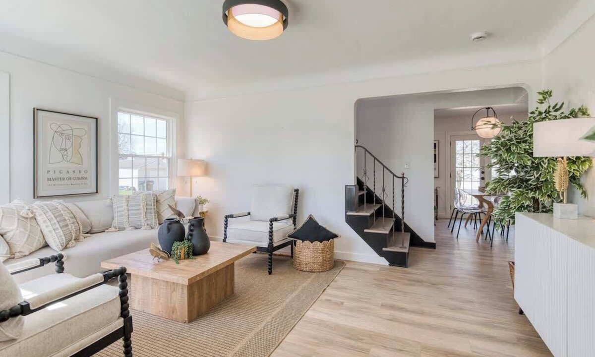 Parma House | Spacious Parma House with Garage & WiFi