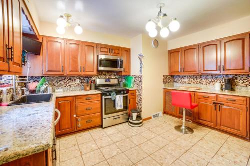 Wilkinsburg House | Spacious Pittsburgh Rental: Walk to Frick Park!
