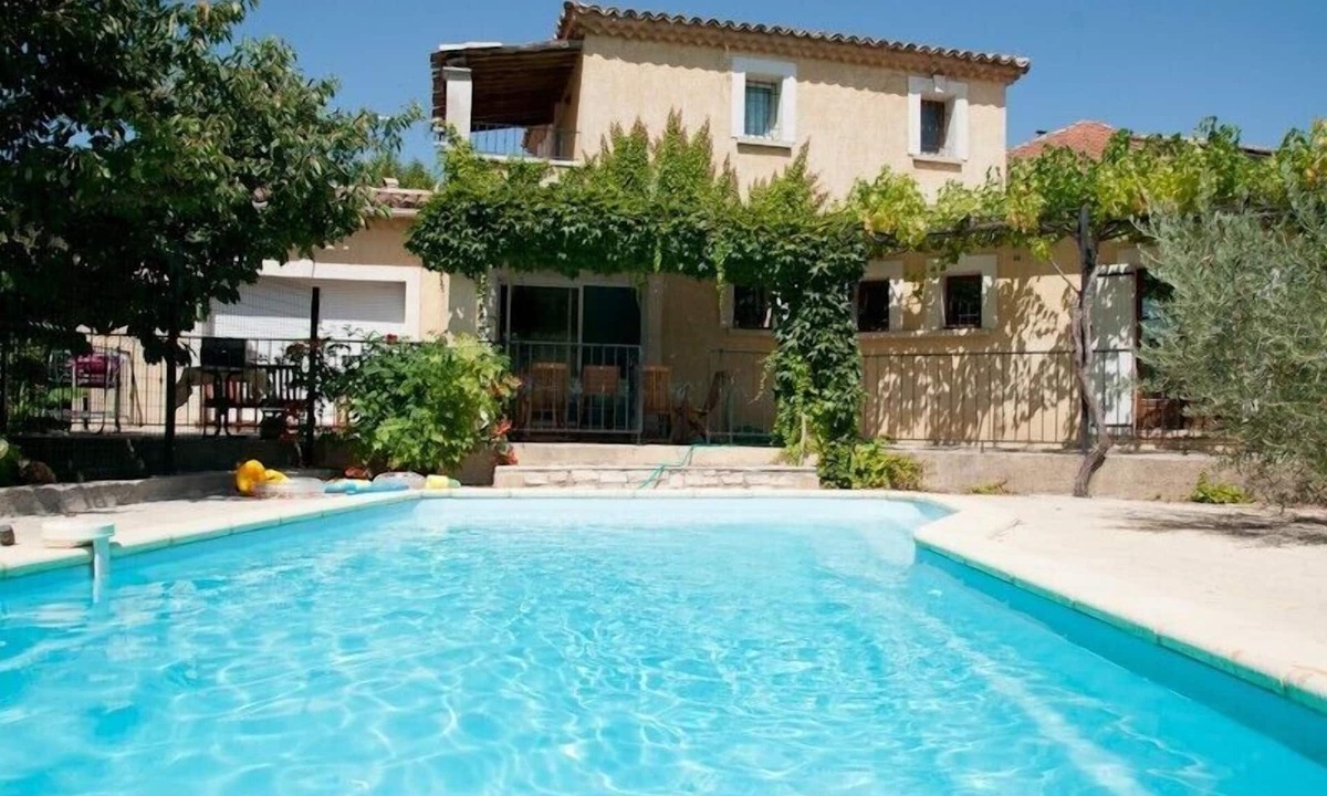 Barjac House | Spacious, pleasant house in the heart of a Provencal village