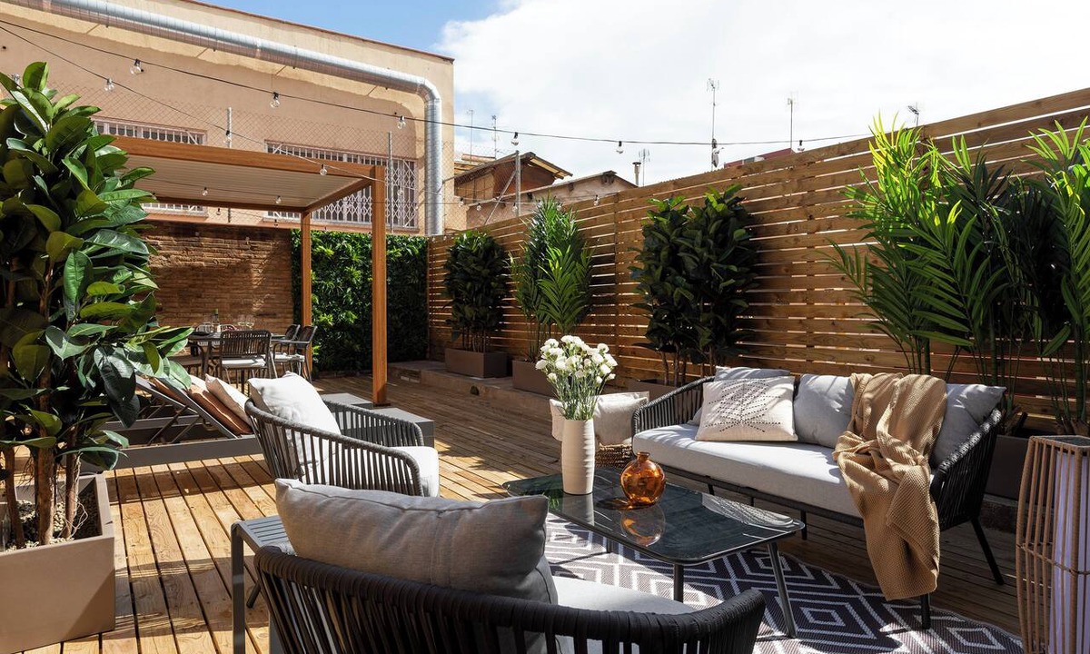 Poblenou Apartment | Spacious Poblenou Apartment with Private Terrace Near the Beach