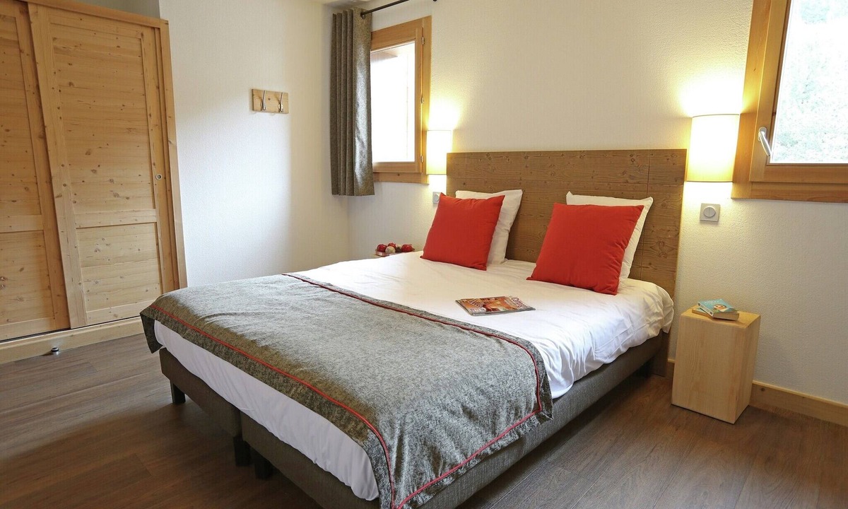 Les Menuires Apartment | Spacious Premium Ski Retreat
