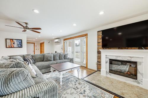 Presque Isle House | Spacious Presque Isle Home: Walk to Downtown!