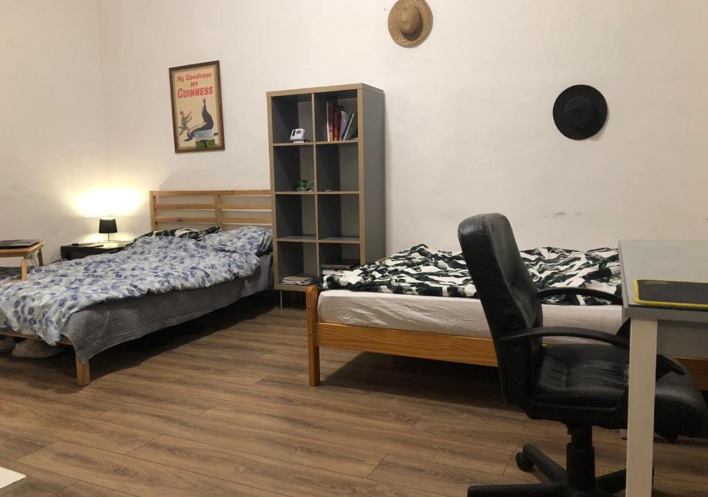 Belso-Ferencvaros Apartment | Spacious private room