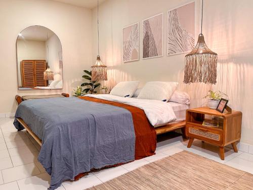 Banjar Semer Villa | Spacious Private Villa (w/Rooftop Pool) in Canggu