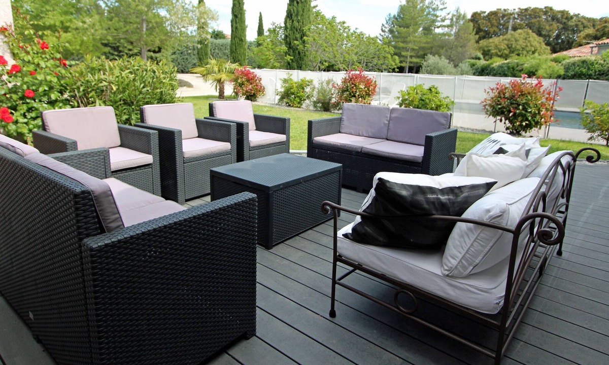 Mazan Villa | Spacious Provencal villa with private pool at the foot of Ventoux