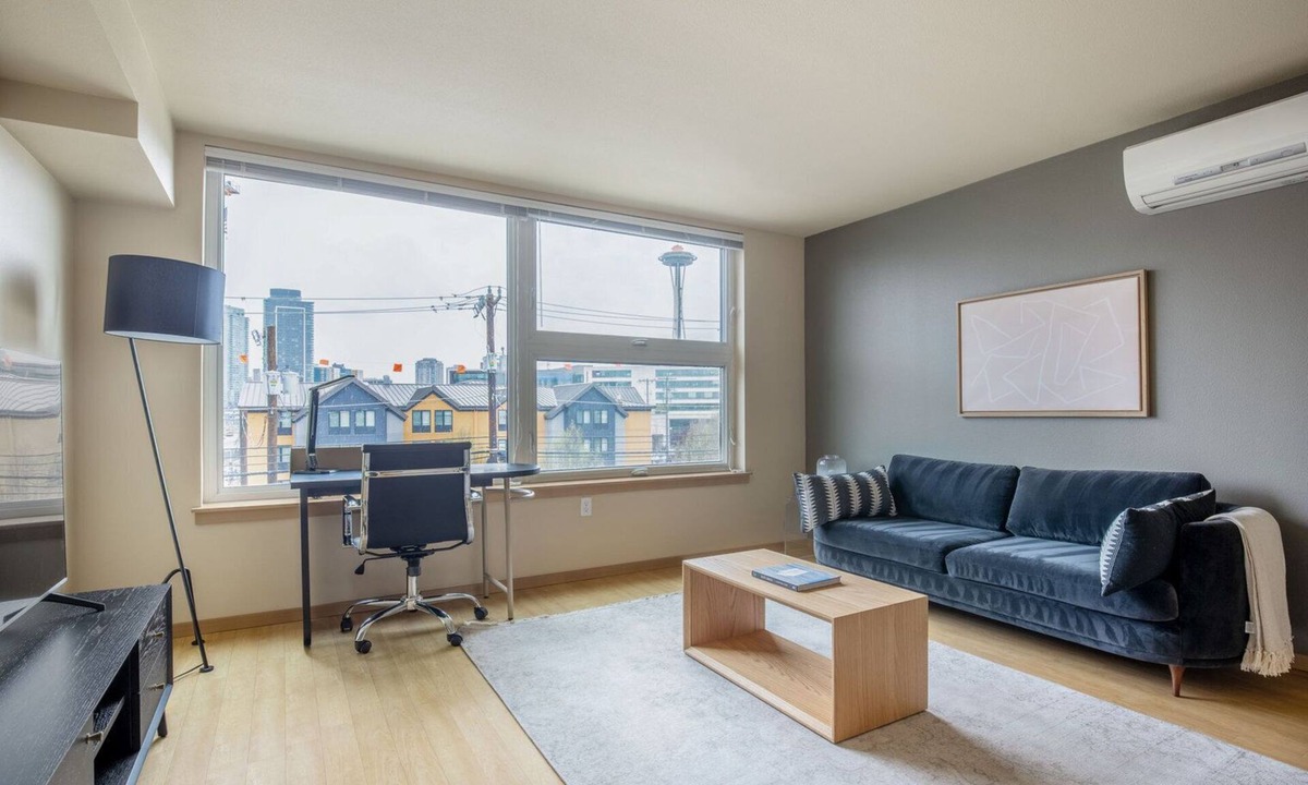 Lower Queen Anne Apartment | Spacious Queen Anne 1BR w/Gym, W/D, Lounge & Roof Deck, by Blueground