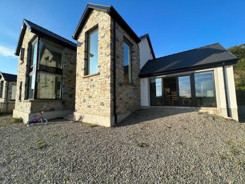 Dunree House | Spacious quiet 4 bedroom home with great views