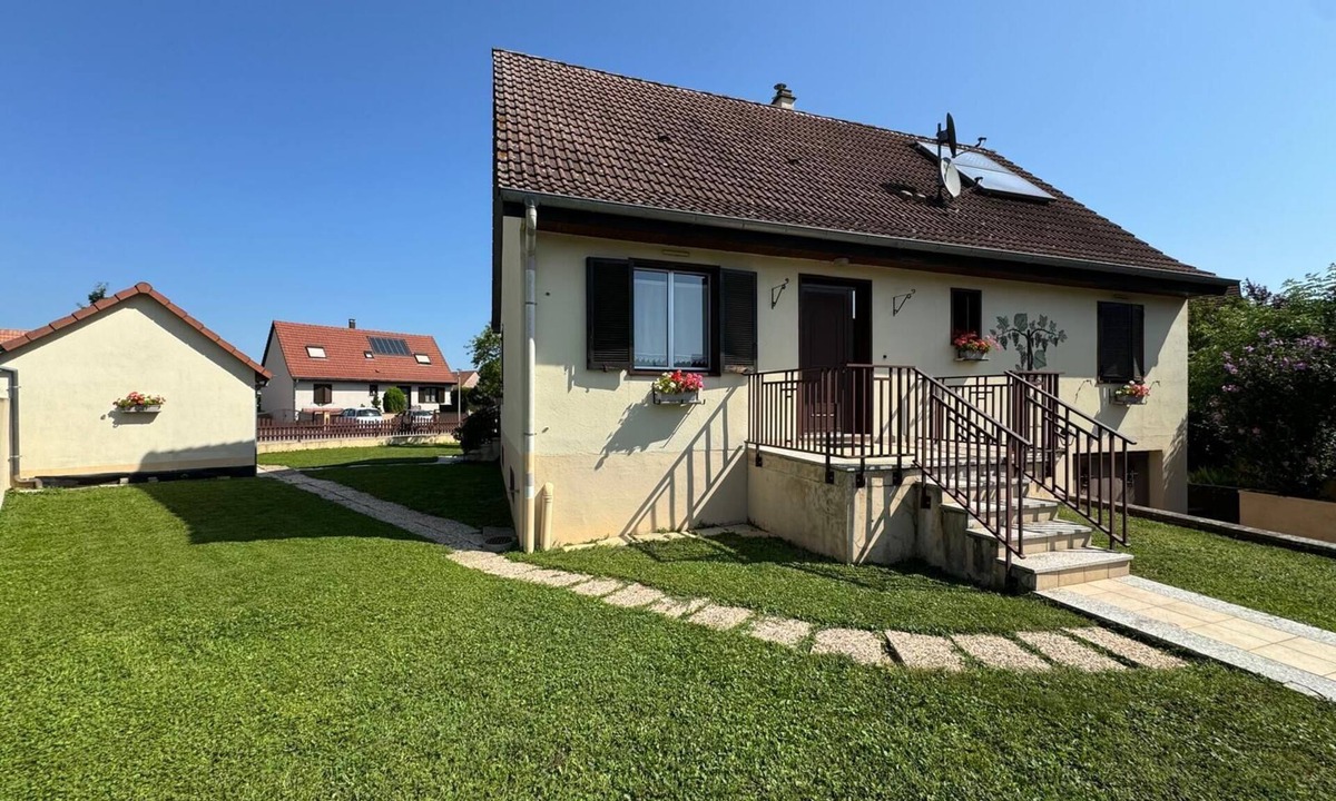 Rouffach House | Spacious, quiet house with large garden and parking space