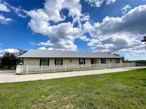 Mico House | Spacious Ranch House Perfect for a Family Glamping Getaway in Mico, Texas