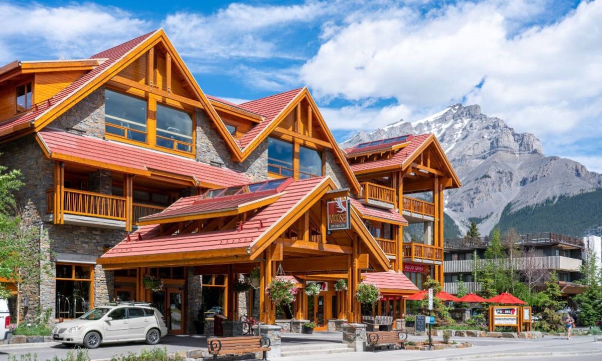 Banff Condo | Spacious Rockies Getaway | Hot Pools access!