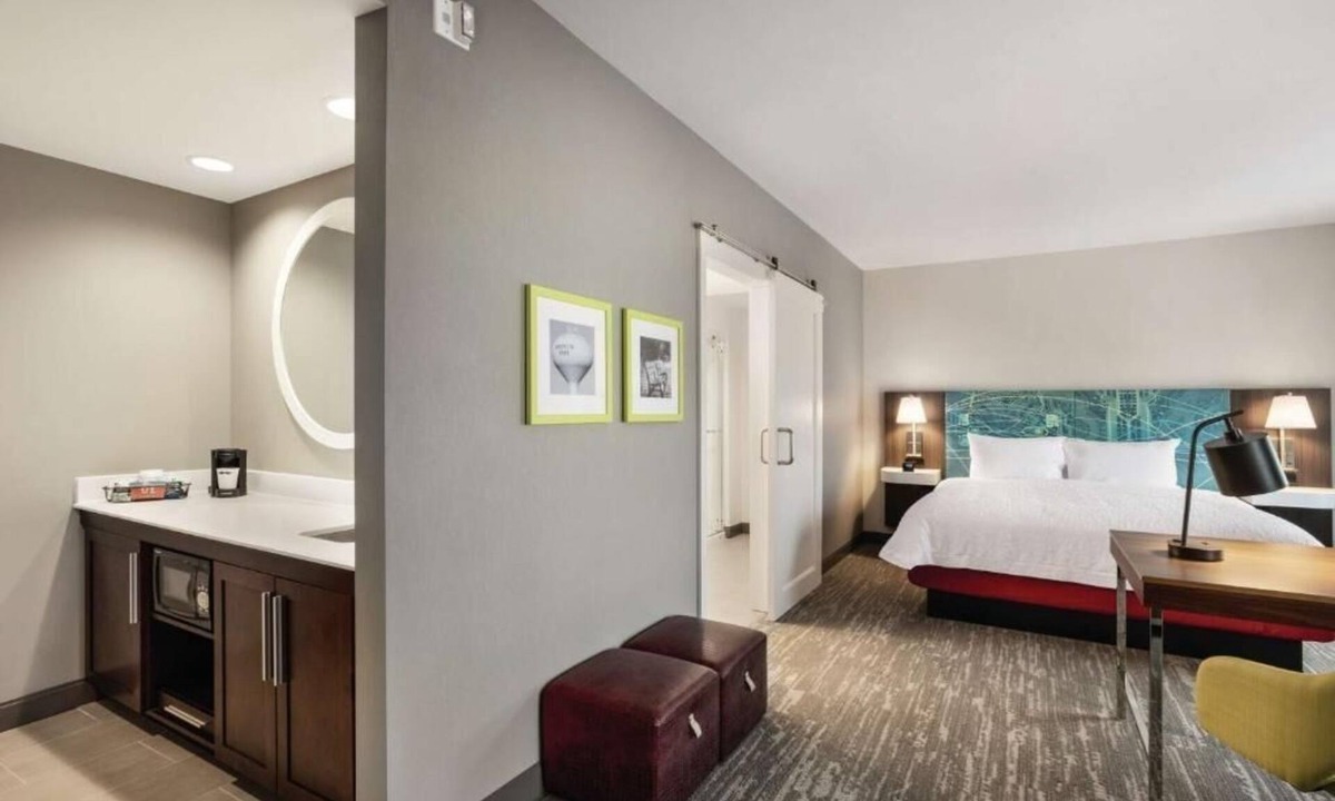 Brooklyn Park Hotel | Spacious Room for Restful Nights Close to Hiking + Downtown Minneapolis