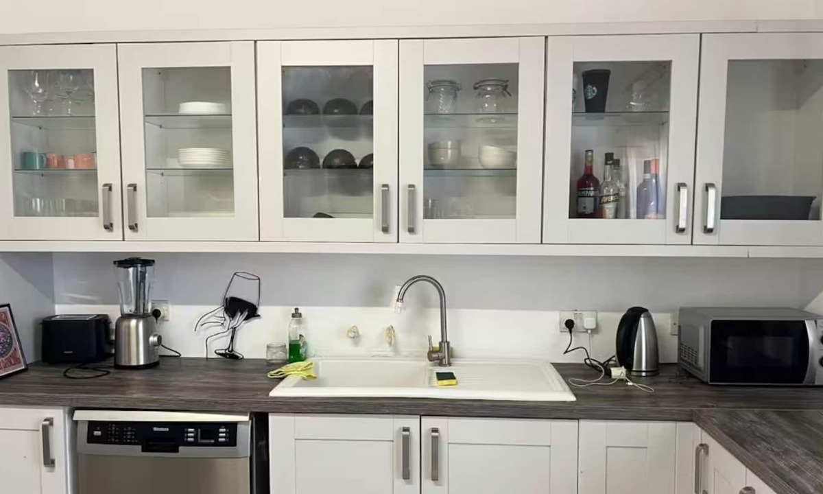 Hamrun Apartment | Spacious Room & Shared Bath in Valletta