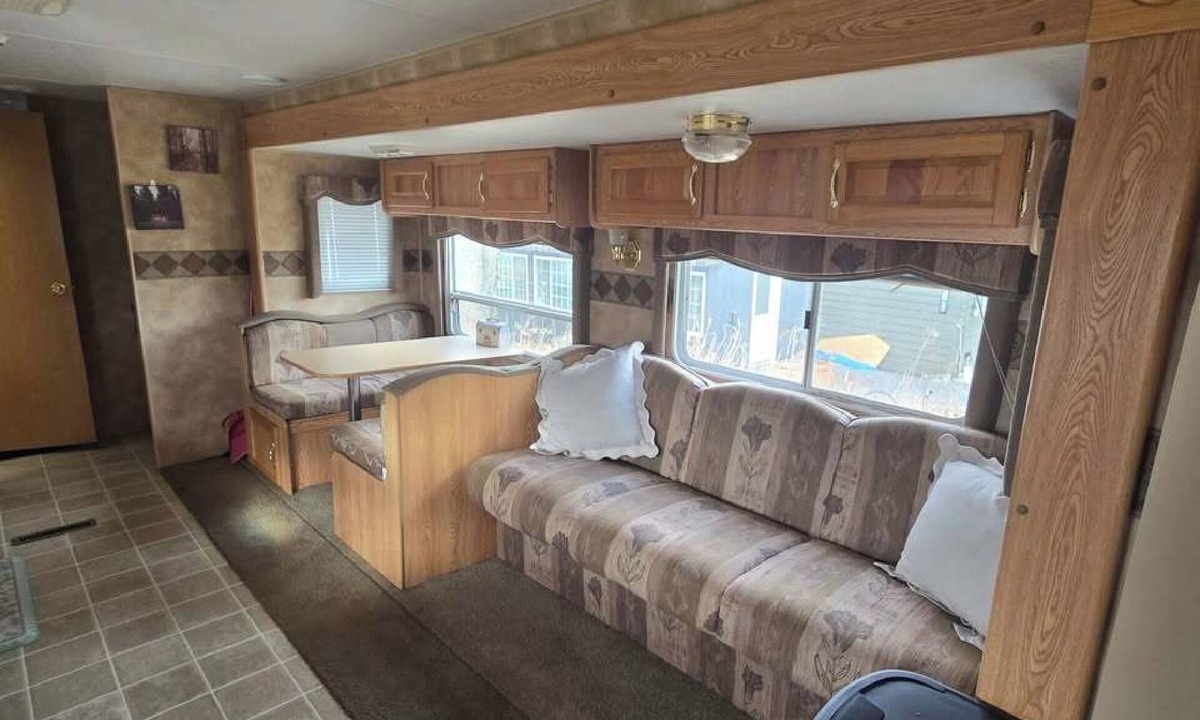 Cornell House | Spacious RV Rental Sleeps 8 — Full Kitchen, A/C, Fire Ring & Picnic Area